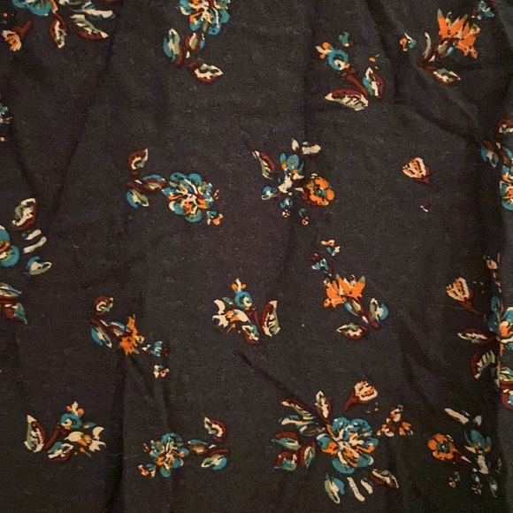 Floral long sleeve tee - Picture 2 of 2